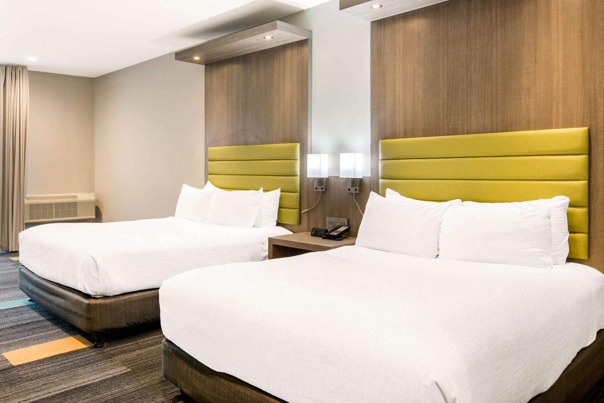 Inn Rodeway Near Melrose Ave